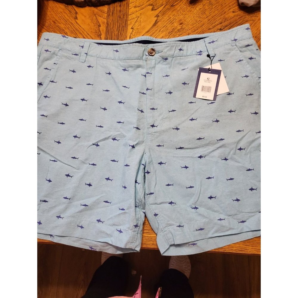 Crown & Ivy Men's Shorts Shark Print NWT Lt Blue 42x7